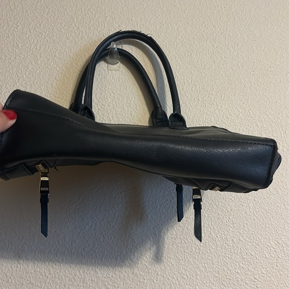 Big Buddha shoulder bag with floral small bag inside - Picture 7 of 9